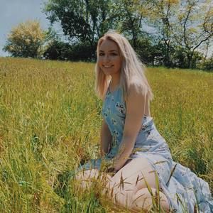 Meet your Posher, Nicole